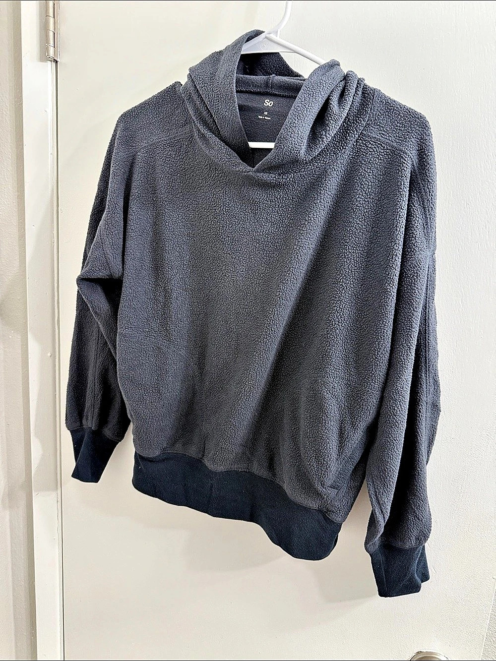 So Sherpa Drop Shoulder Hooded Pullover Gray XS